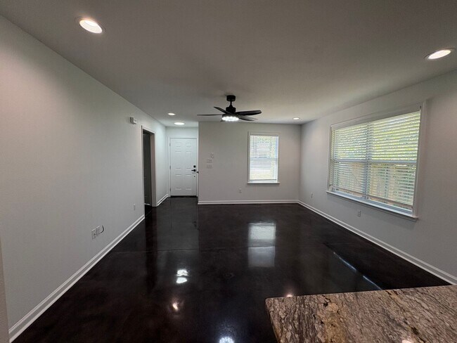 Building Photo - 3 Bedroom COMING SOON!