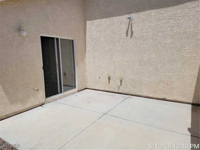 Building Photo - 8610 Little Fox St