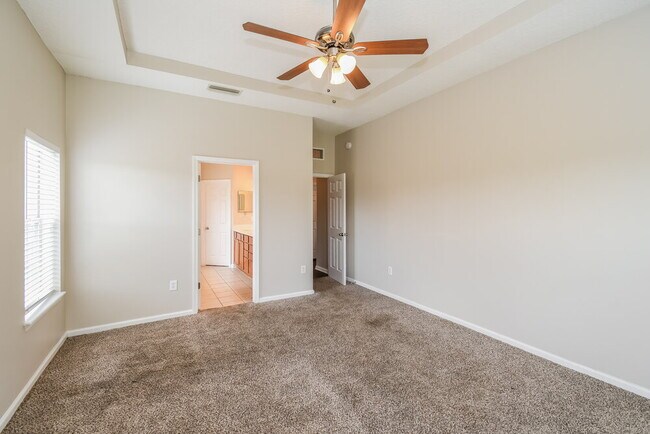 Building Photo - 9286 Hawkeye Dr