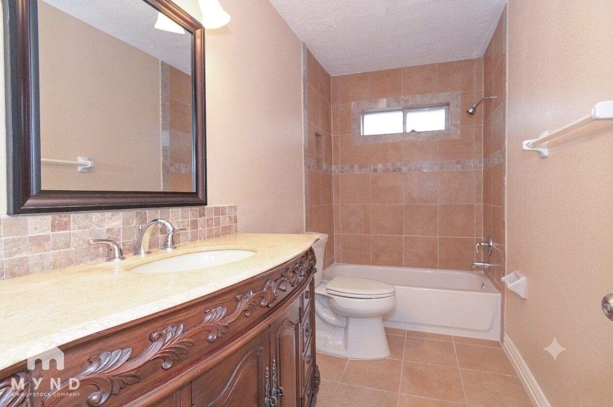 Building Photo - 7014 Stoney River Dr