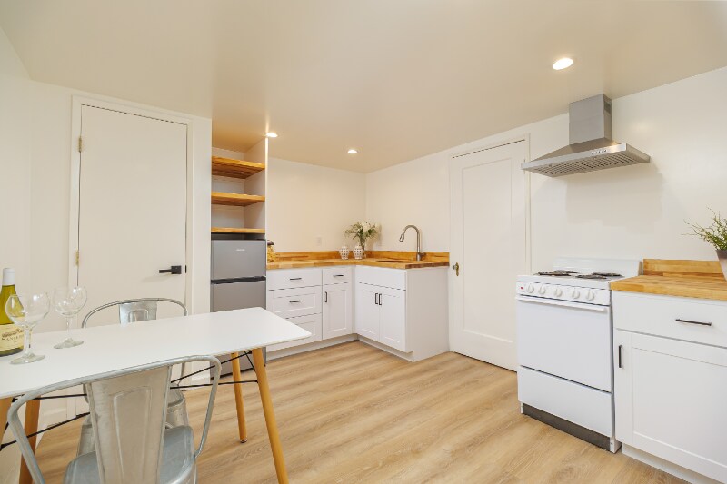 Building Photo - 7 Belmont Ave