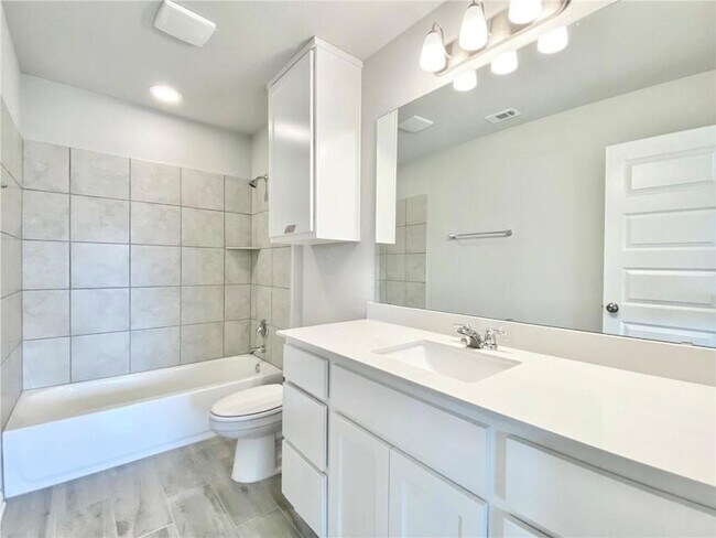 Building Photo - 2525 Pecan Island Dr