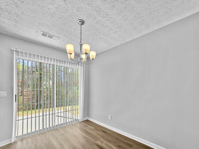 Building Photo - 1236 Liriope Ln SE