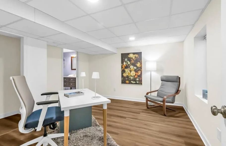 Building Photo - 5003 Knox Ave