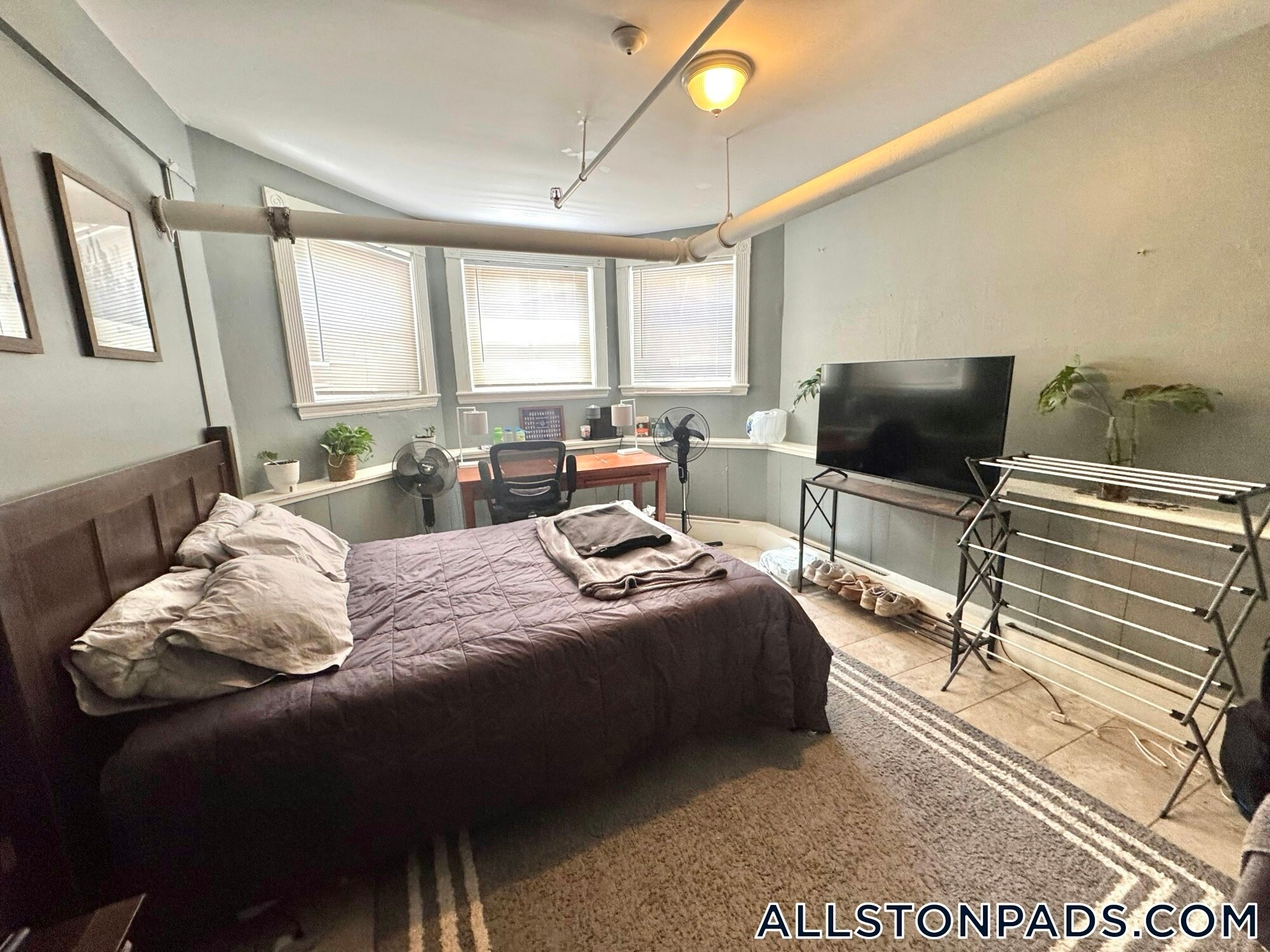 Building Photo - 1056 Commonwealth Ave