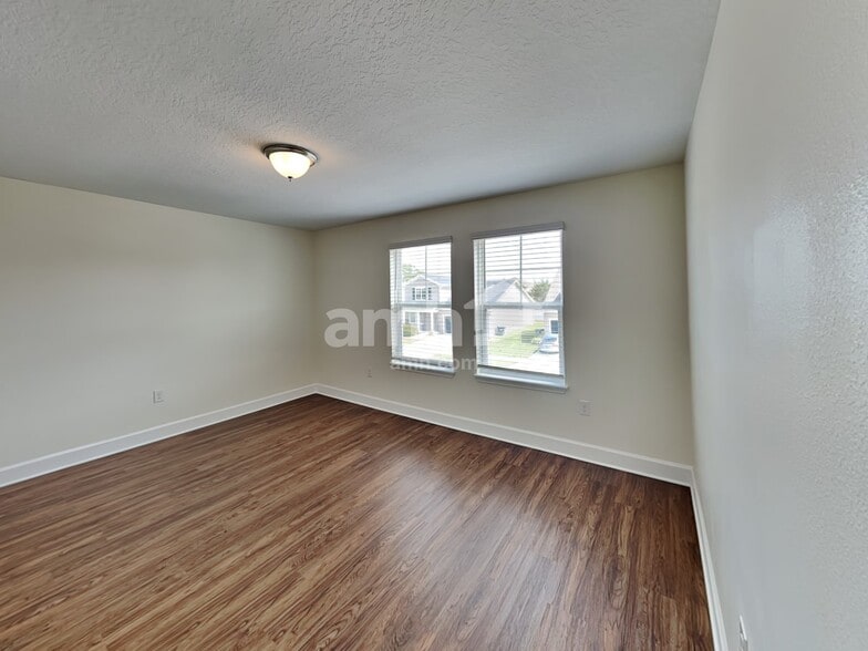 Building Photo - 408 Pine Terrace Dr