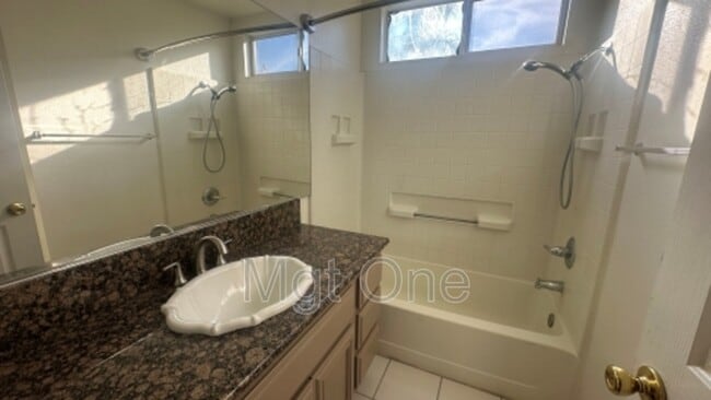 Building Photo - 3140 Crestline Dr