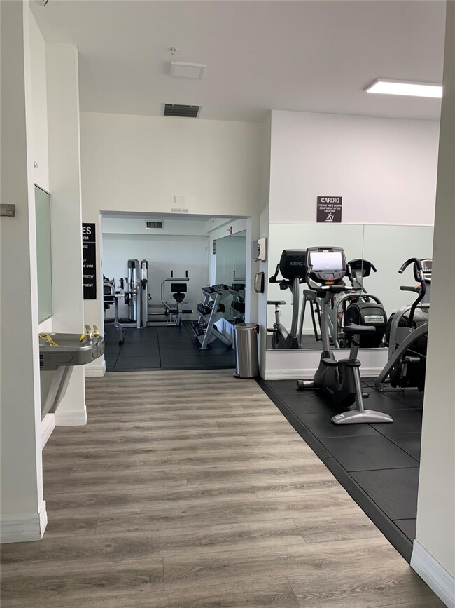 Building Photo - 816 NW 11th St