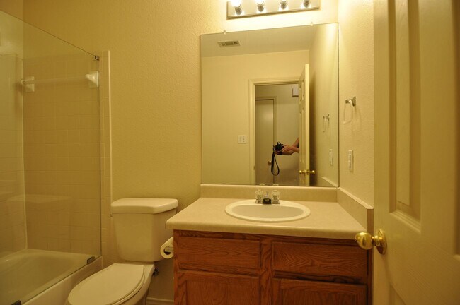 Building Photo - One story home on a corner lot in the affordable Jester Farms neighborhood in Round Rock. Brand n...