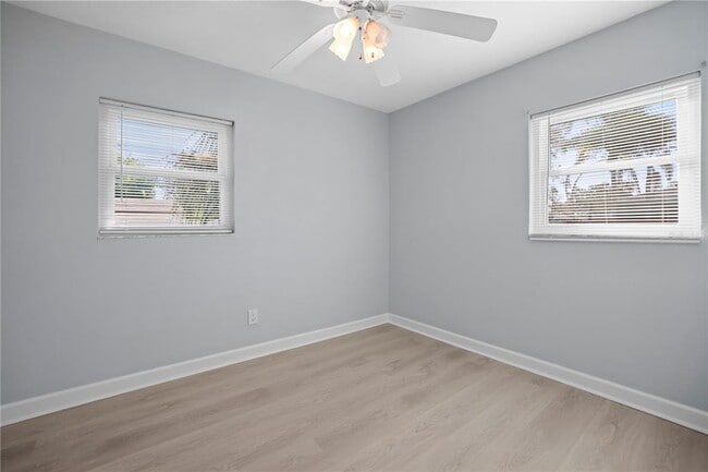 Building Photo - 132 81st Ave N