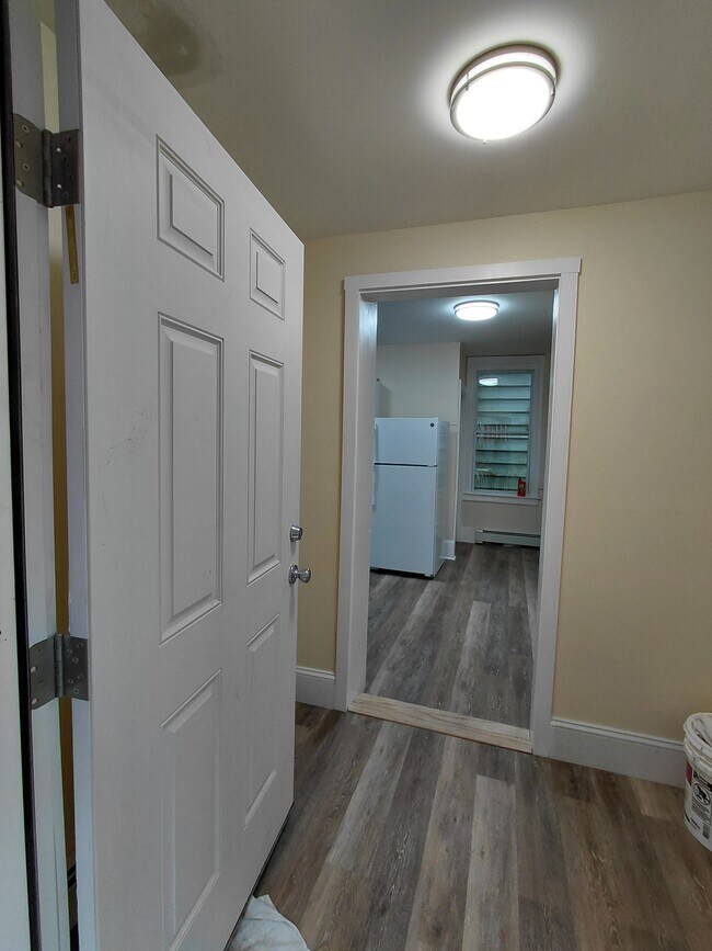 Building Photo - 163 Washington St