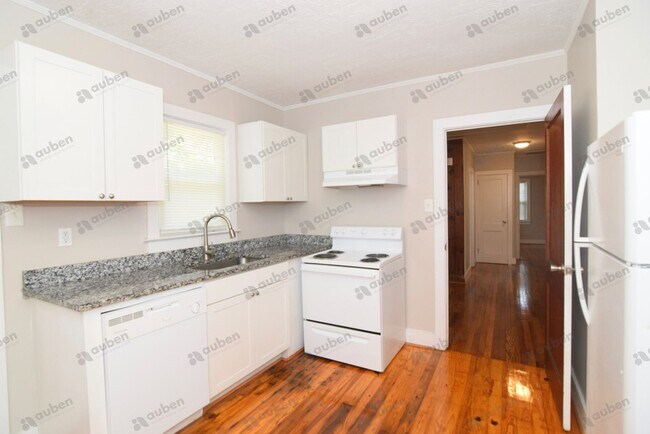 Building Photo - $1,200 - 2 bed/1 bath home for lease!, TOT...