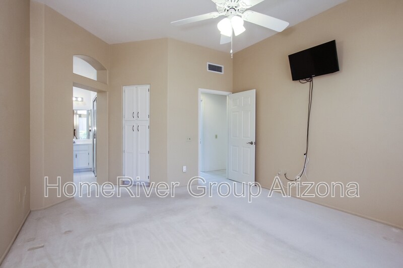 Building Photo - 13441 W Caraway Dr
