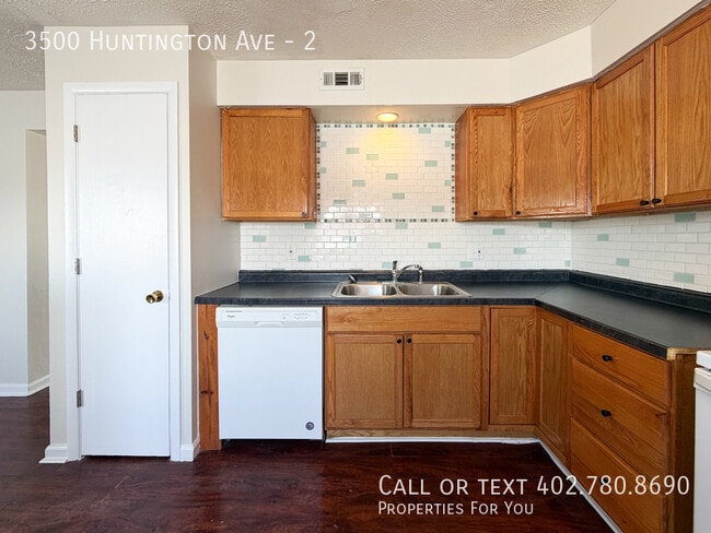 Building Photo - 3500 Huntington Ave