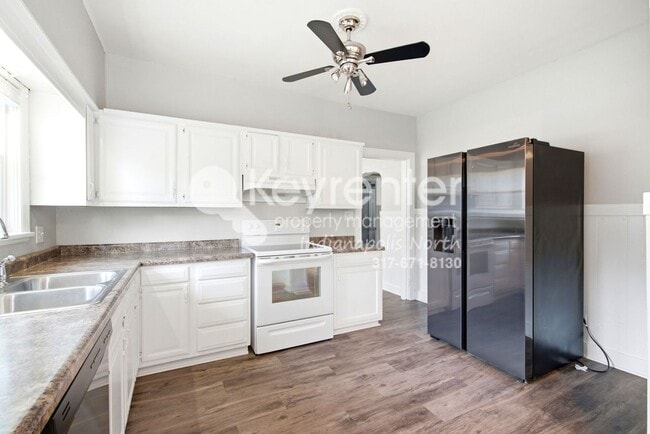 Building Photo - This well-maintained 3-bedroom, 2-bath home in Lebanon, IN offers practical comfort and modern co...