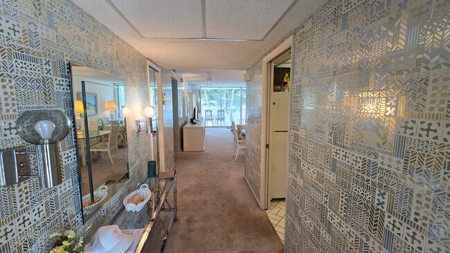 Building Photo - 3150 N Course Ln