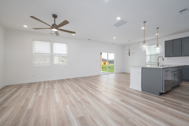 Building Photo - 1365 Georgetown Dr