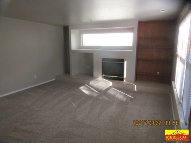 Building Photo - Single Family Home