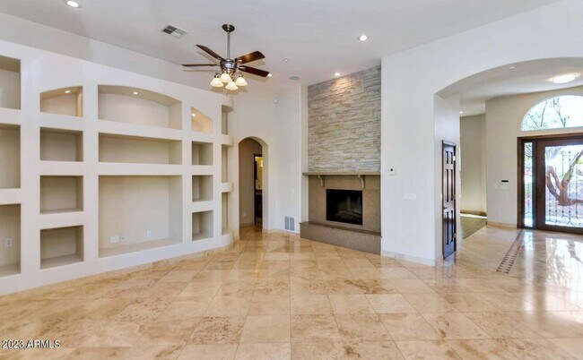 Building Photo - 15842 E Sunflower Dr