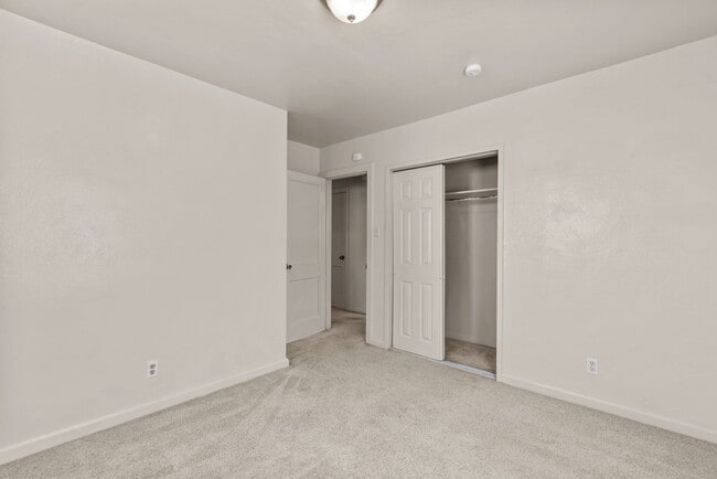 Building Photo - 3002 Woodrow St