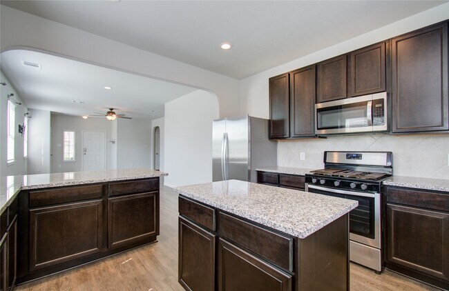 Building Photo - 3504 Cannon Dr