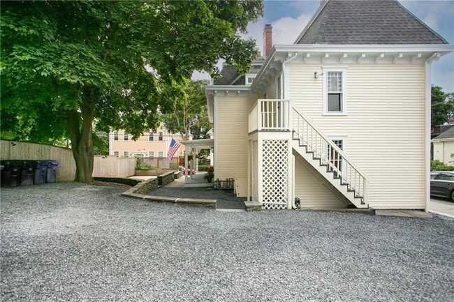 Building Photo - 43 Farewell St