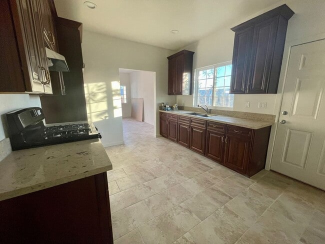 Building Photo - Newly built in El Monte