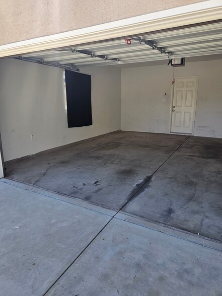 Building Photo - 6649 Cleon Ave