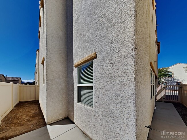 Building Photo - 5396 Flowing Spring St