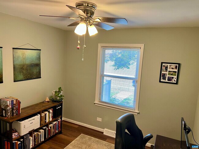 Building Photo - 1201 Bland Cir