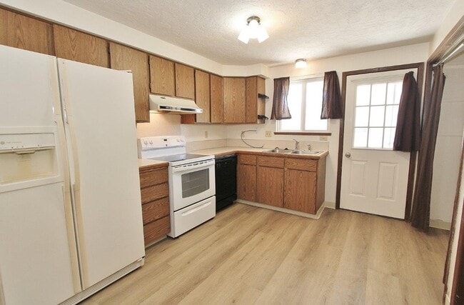 Building Photo - 1306 Poplar St