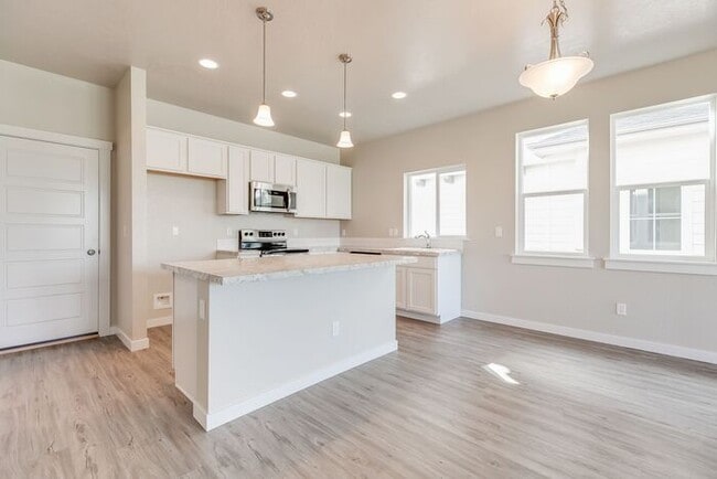 Building Photo - Roe Street Townhomes