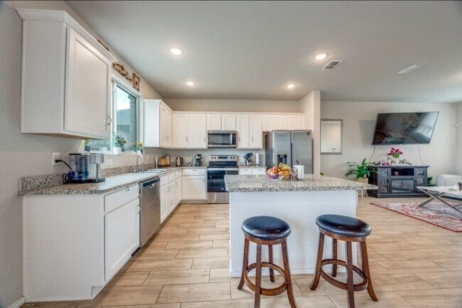 Building Photo - 926 Hurstwood Dr