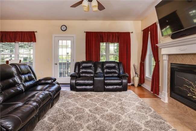 Building Photo - 126 St Andrews Dr