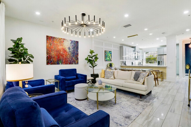 Building Photo - 1472 Corbison Point Pl