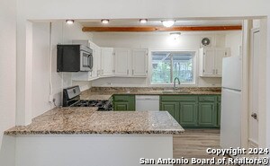 Building Photo - 2626 W Mistletoe Ave