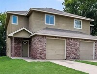 Building Photo - 8011 Arbor Ave