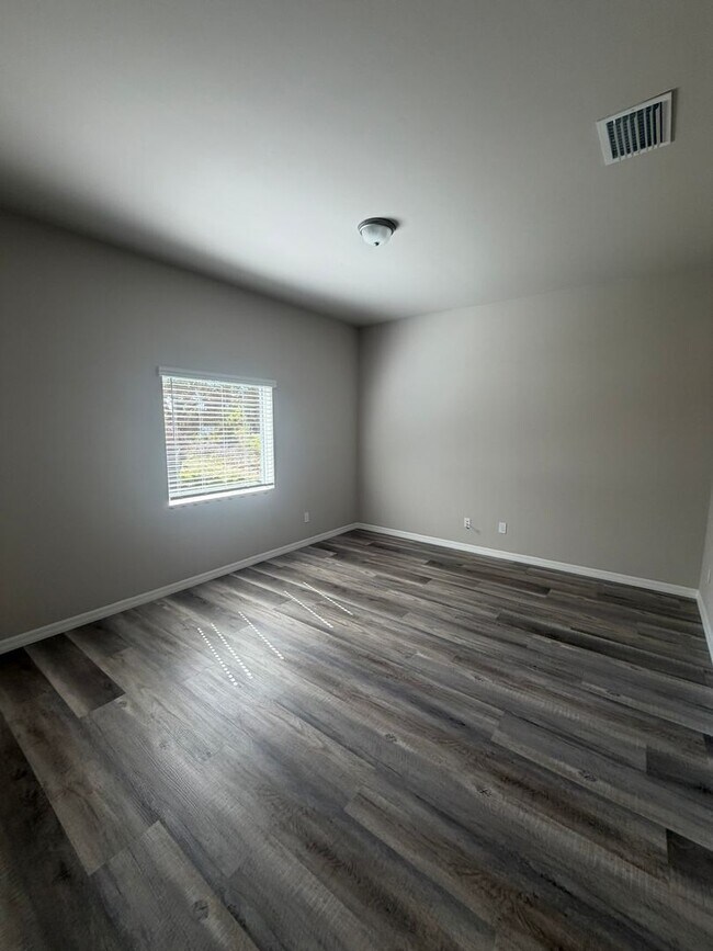 Building Photo - 309 Panorama Ave