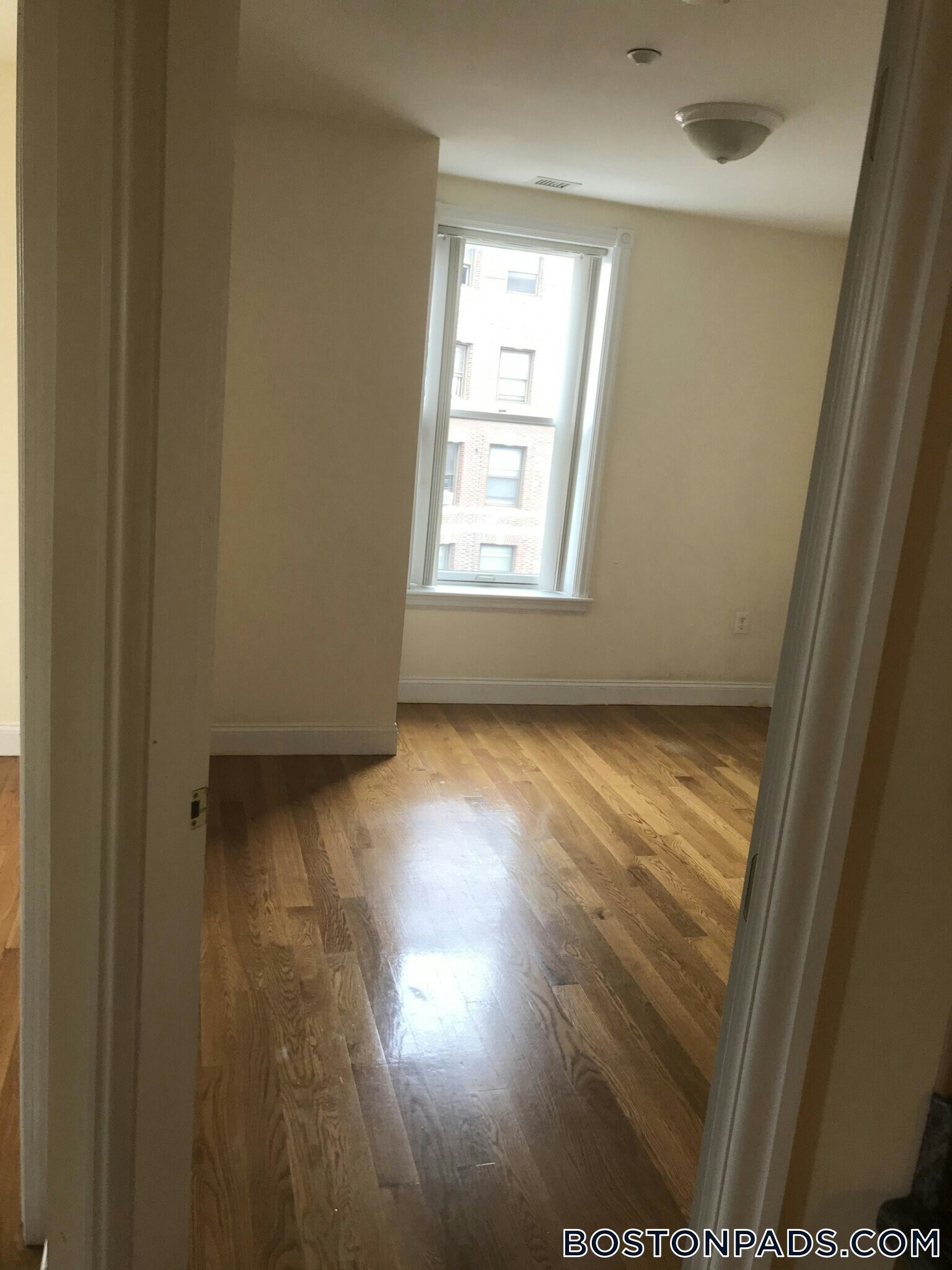 Building Photo - 90 Westland Ave