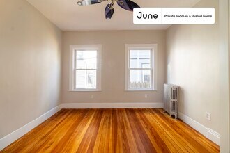 Building Photo - Room in Shared 5 bed/2 bath home