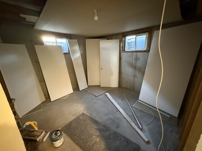 Building Photo - 4299 W Deno Dr