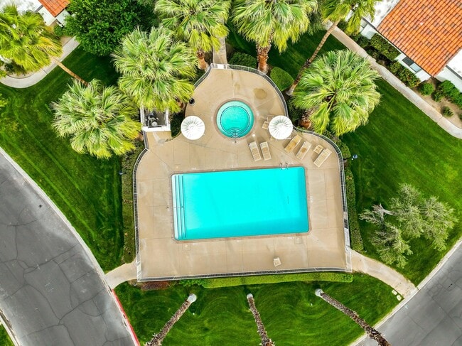 Building Photo - 27 Cll Encinitas