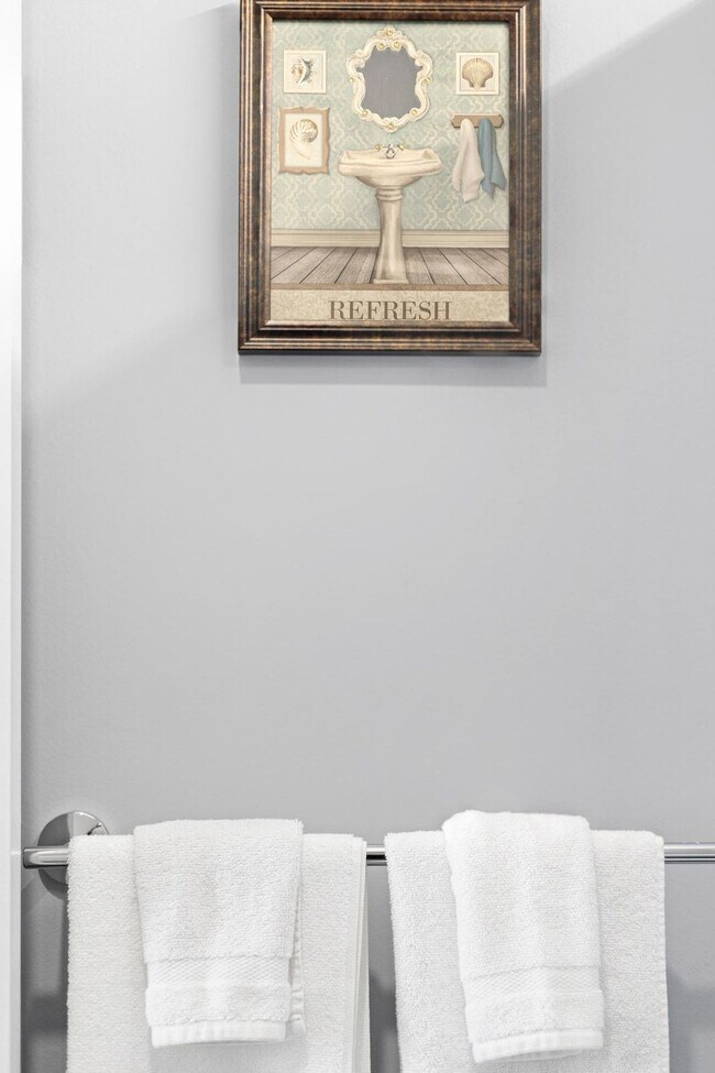 Building Photo - 95 Broadway-SI ID1240348P