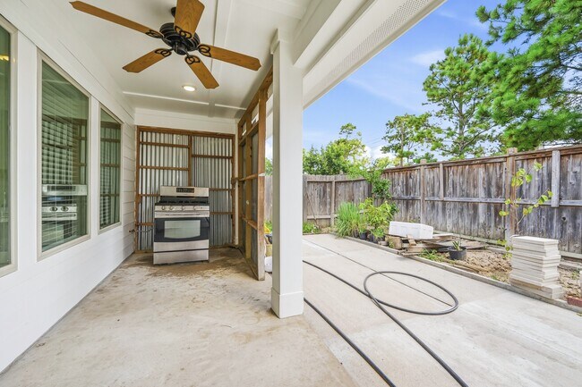 Building Photo - 7126 Whitlow Wonder Ln