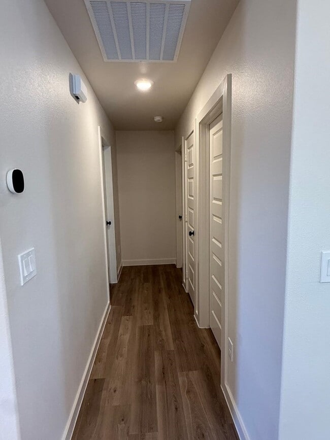 Building Photo - 6309 Poppy Dr