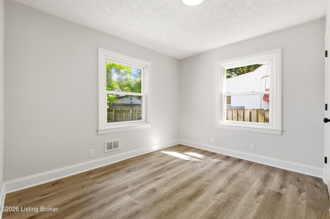 Building Photo - 1219 Becker Ave
