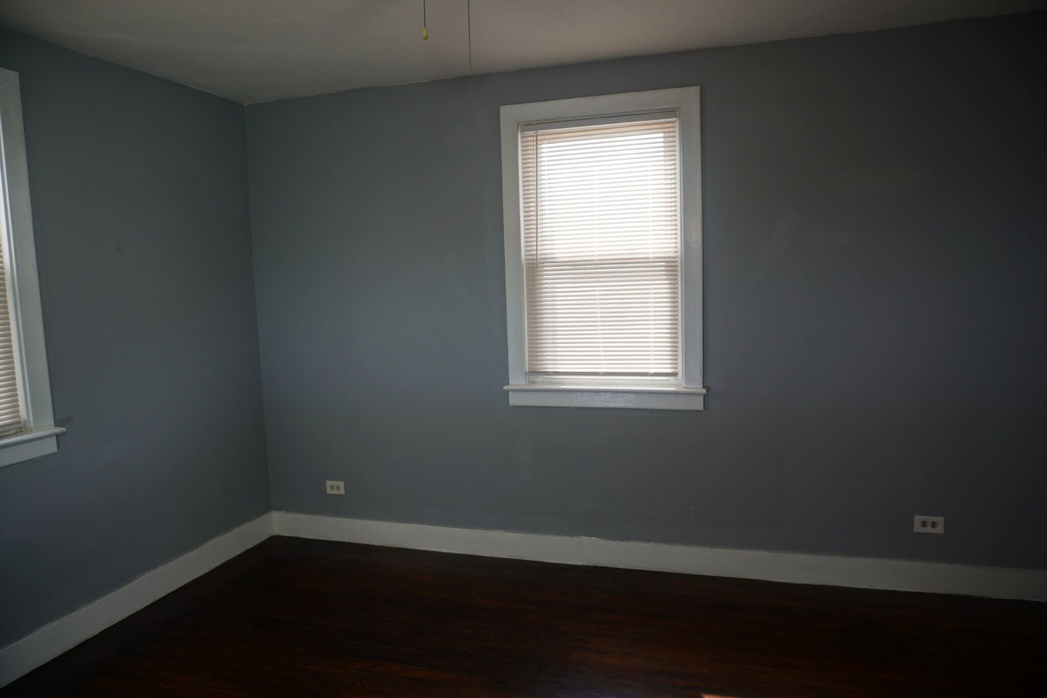 Building Photo - 3033 Hamilton Ave