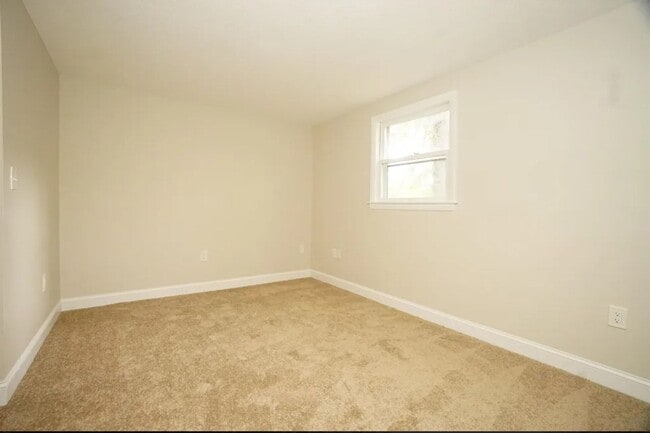 Building Photo - 42 Woodfield St