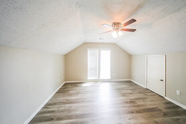 Building Photo - 4512 Trout Valley Dr