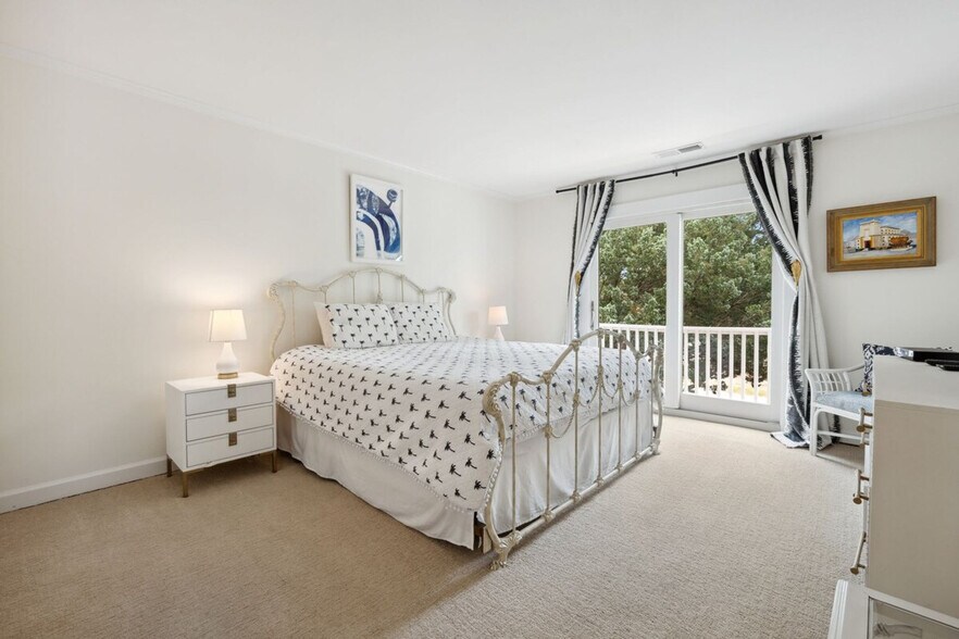 Building Photo - 162 Pioneer Loop